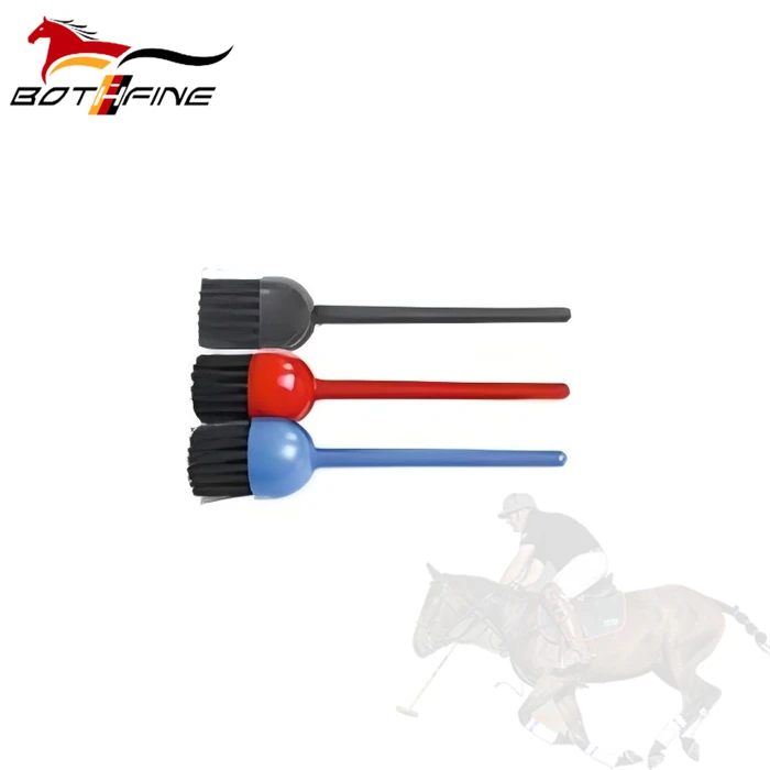 Plastic brush for hoof oil